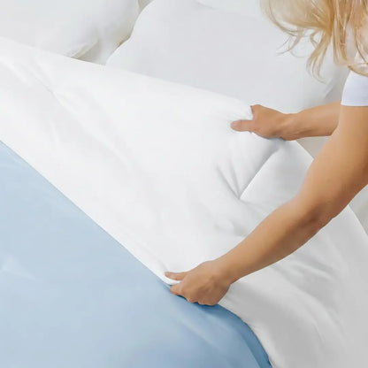 Temperature-Balancing Cloud Comforter